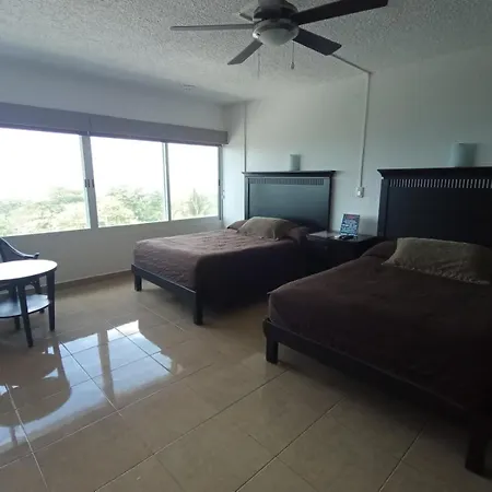 Departamento En Zona Hotelera